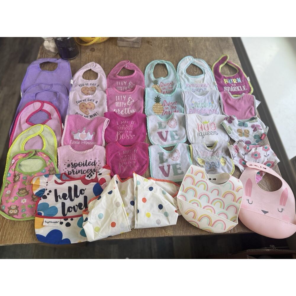 Lot of 29 Baby Bibs Girls. Cloth, Silicone, Polyester. Nuby, IKEA, Cloud Island￼
